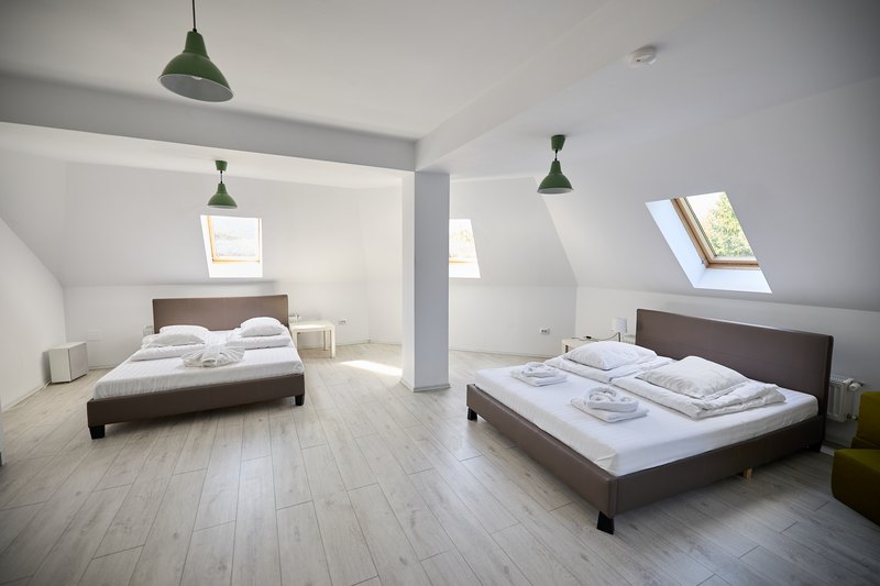 Apartament cu 2 dormitoare — dormitorul de jos