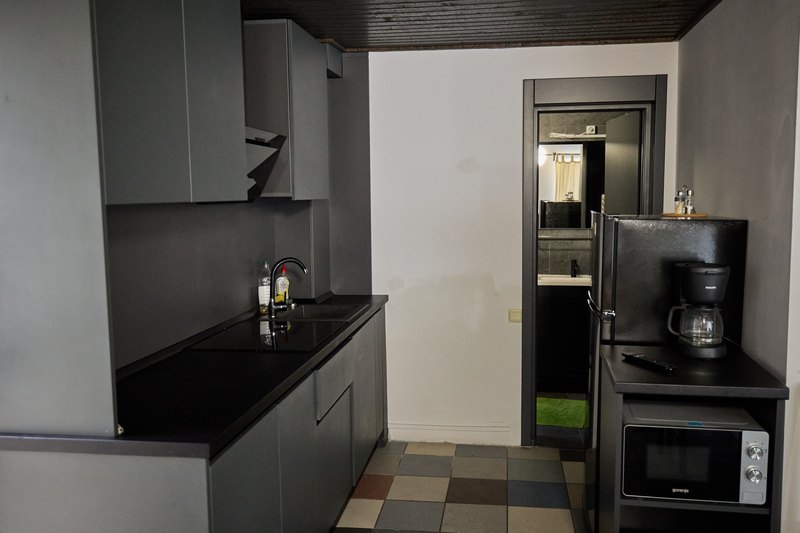 Apartament cu 3 dormitoare — bucătărie complet utilată